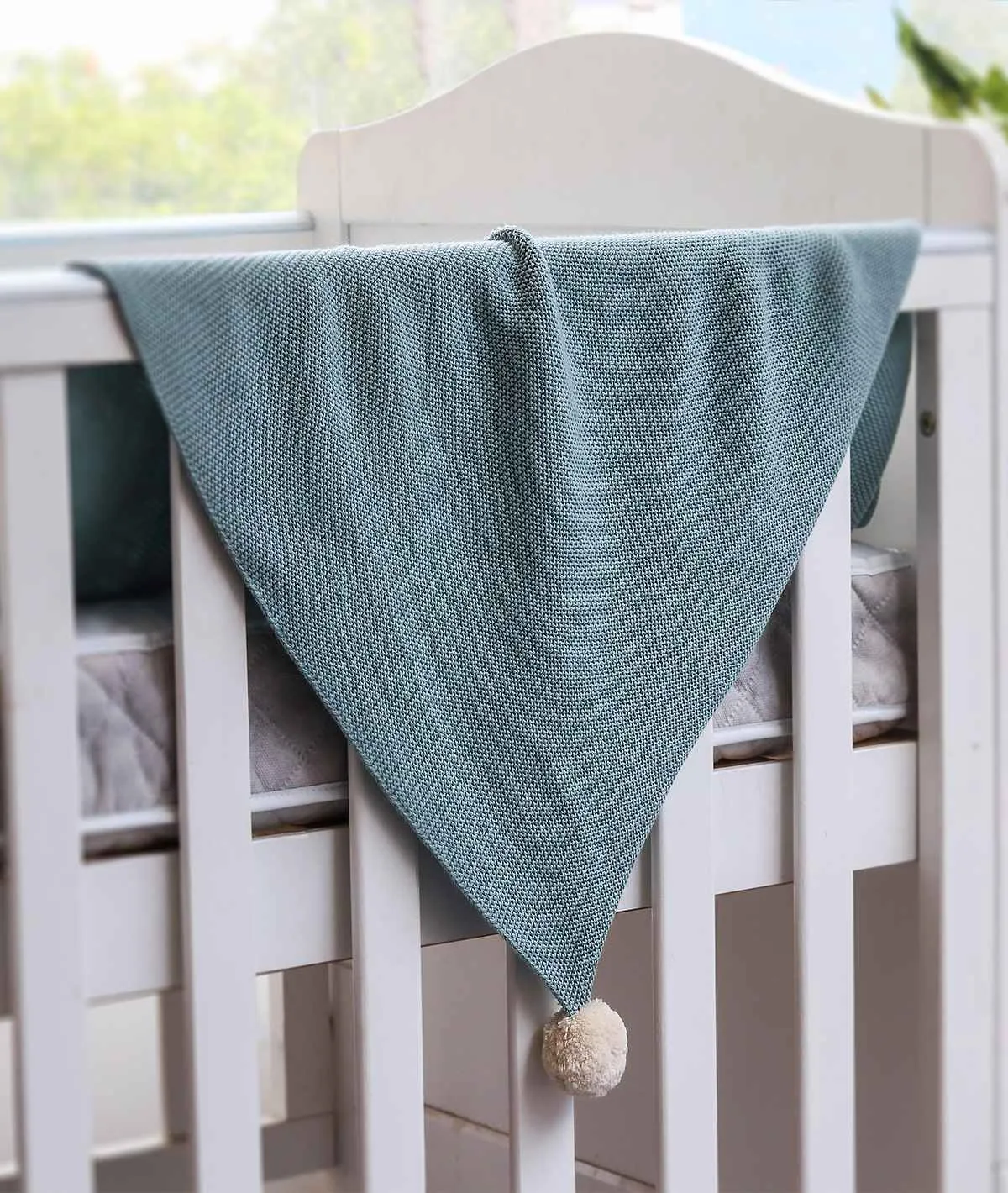 Bugs Bunny Dull Blue & Ivory 100% Organic Cotton Knitted All Seasons AC Blanket for Babies