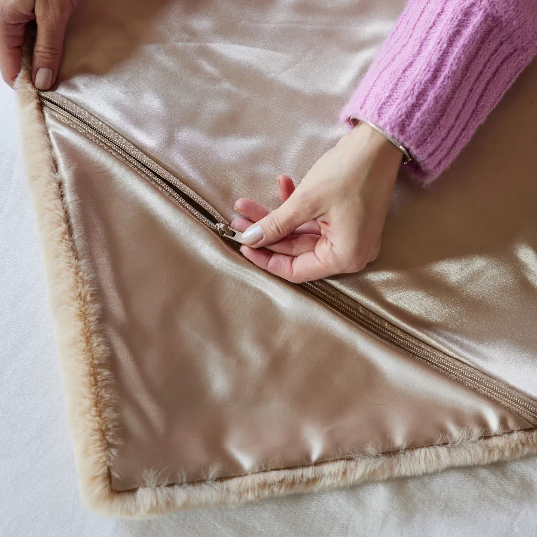 Camel TS Luxe Long Lap Blanket